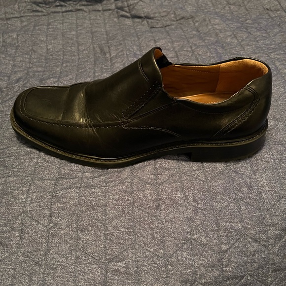 Black Johnston & Murphy loafers - 10.5 - Picture 3 of 3